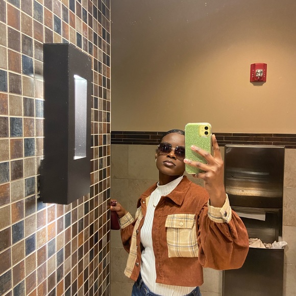 Brown jacket - Picture 2 of 3